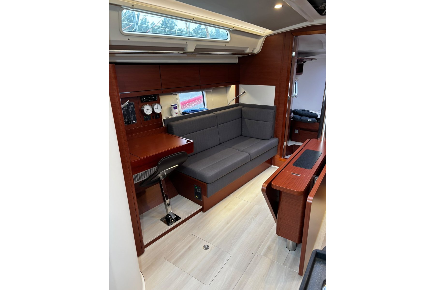 Slide 228049