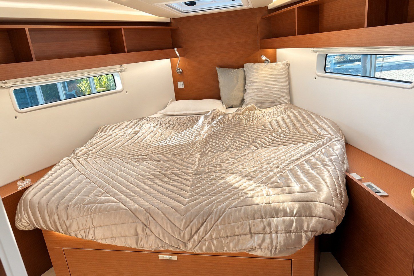 Slide 228090