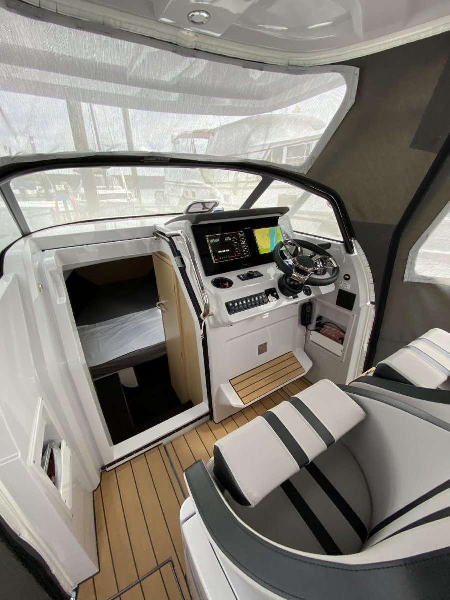 Slide 221611