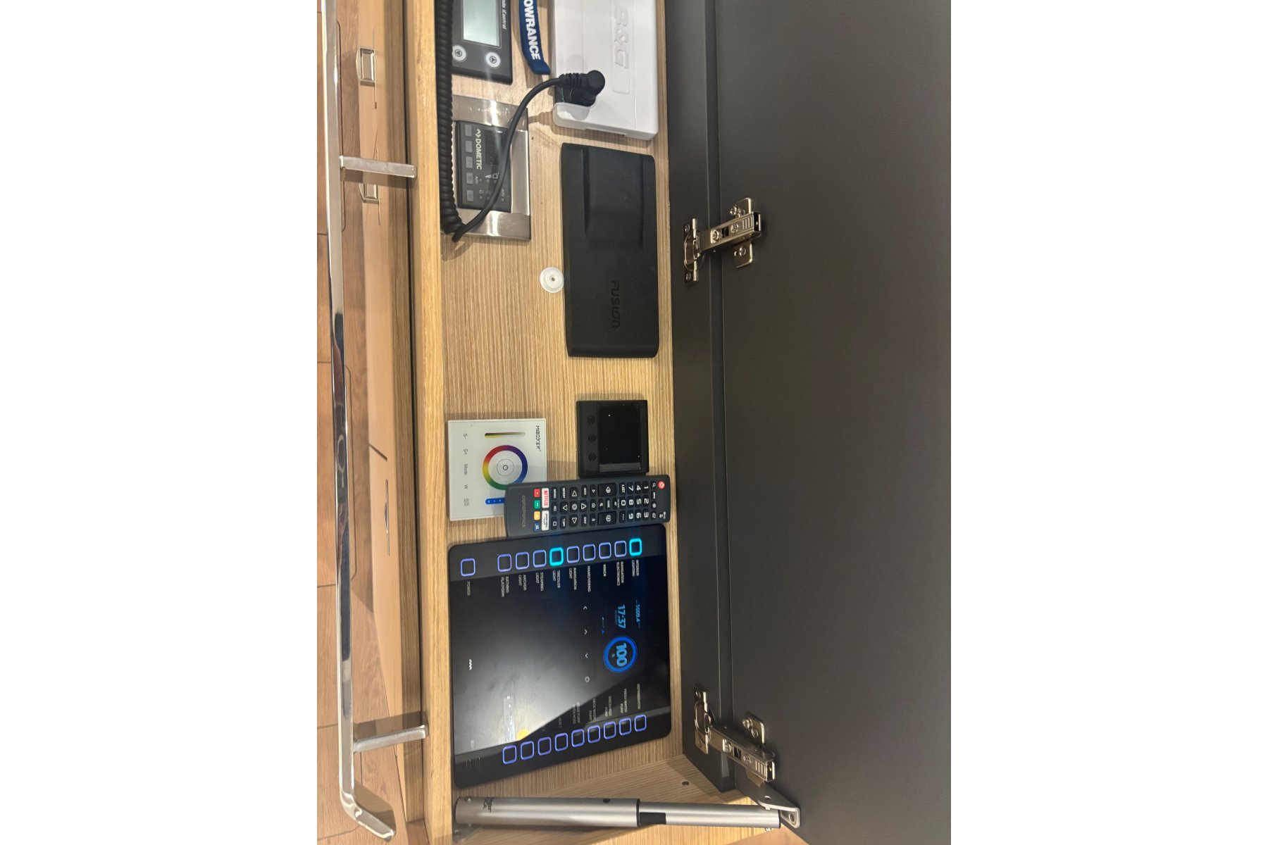 Slide 228064