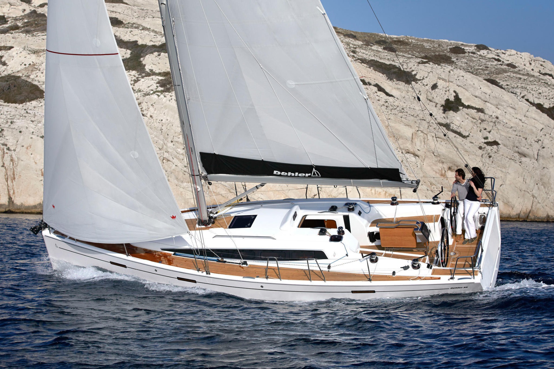 Dehler 38 HVG Ausstellungsschiff Verkauf in Bernau am Chiemsee im Yachtcentrum. Segeln in Kroatien auf der Adria.