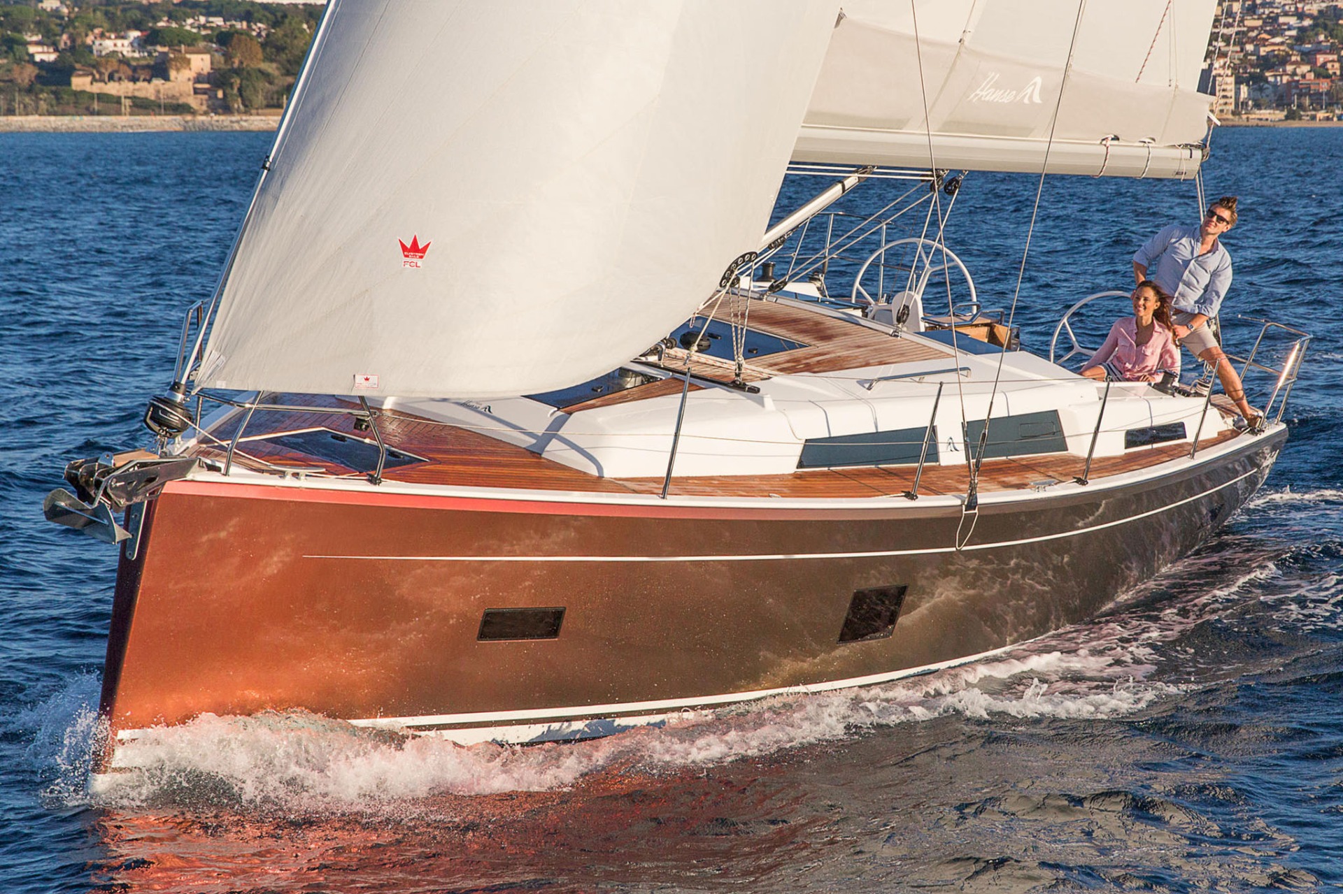 Hanse 388 HVG Ausstellungsschiff Verkauf in Bernau am Chiemsee im Yachtcentrum. Segeln in Kroatien auf der Adria.