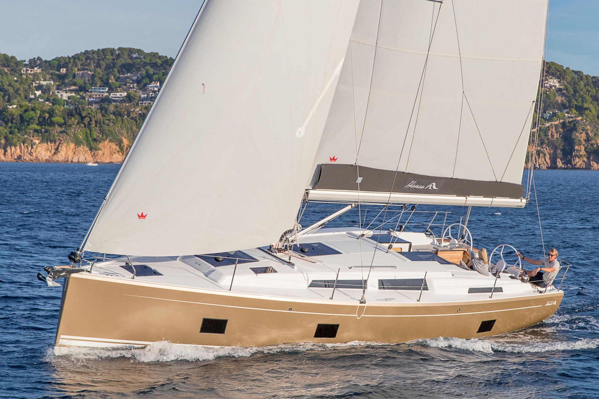 Hanse 418 HVG Ausstellungsschiff Verkauf in Bernau am Chiemsee im Yachtcentrum. Segeln in Kroatien auf der Adria.